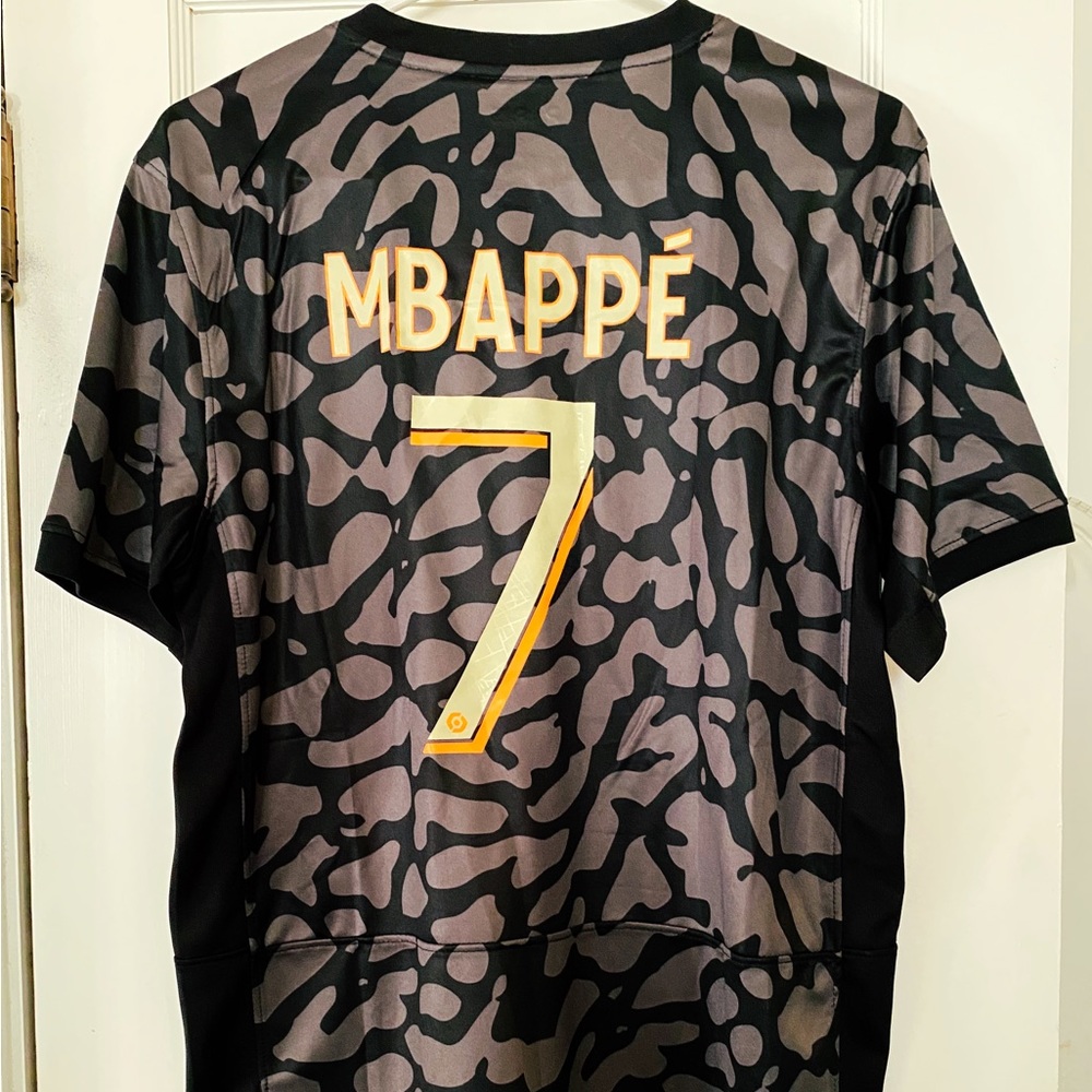 PSG jersey, Mbappe